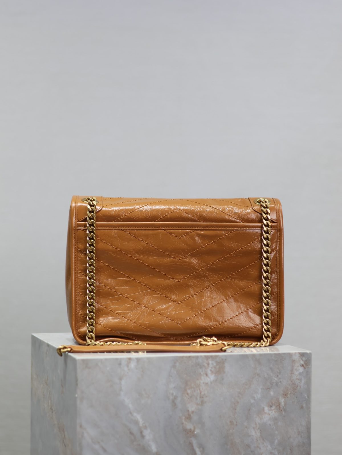 Yves Saint Laurent Niki Medium Chain Bag - Image 7