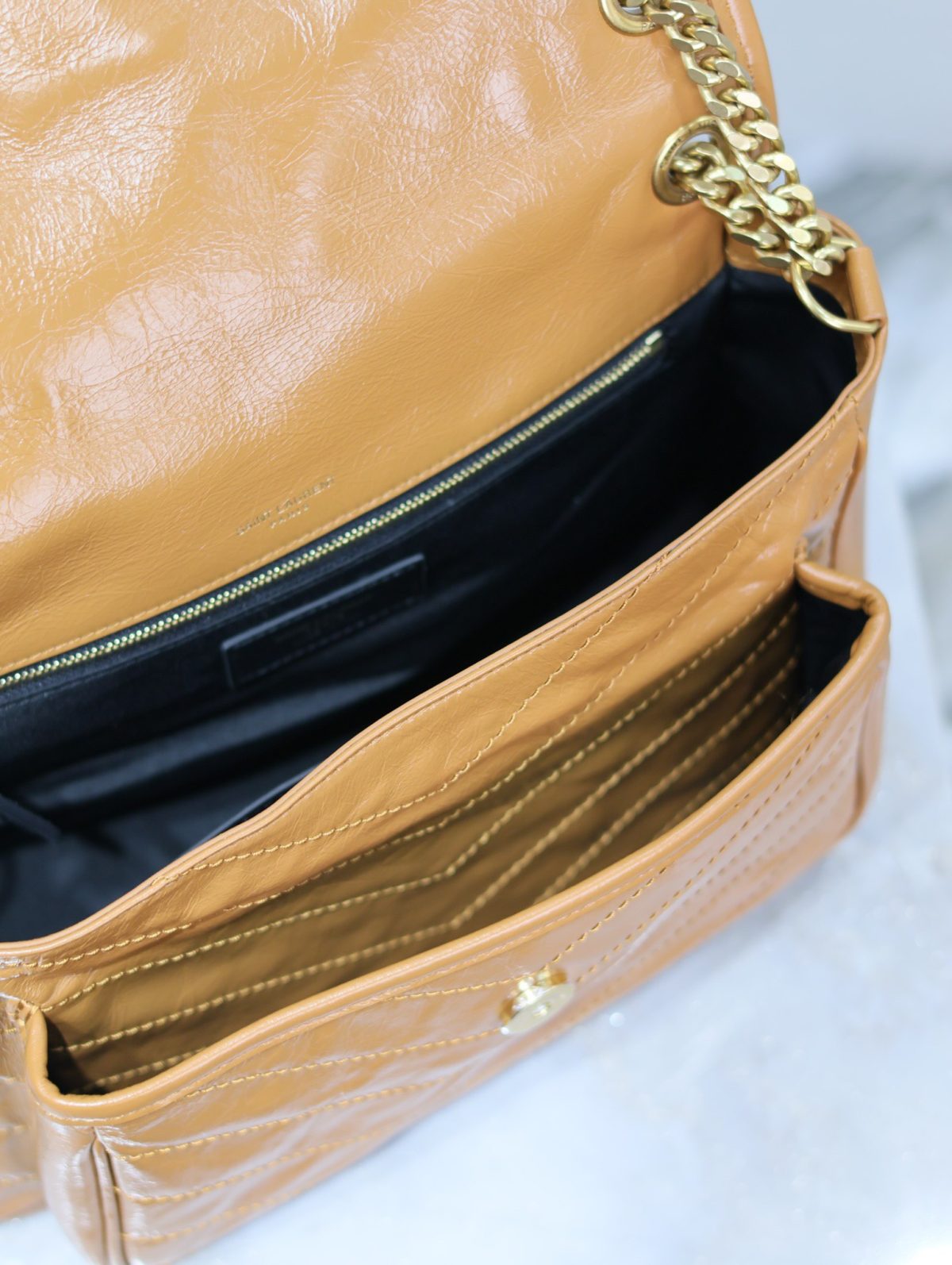 Yves Saint Laurent Niki Medium Chain Bag - Image 9