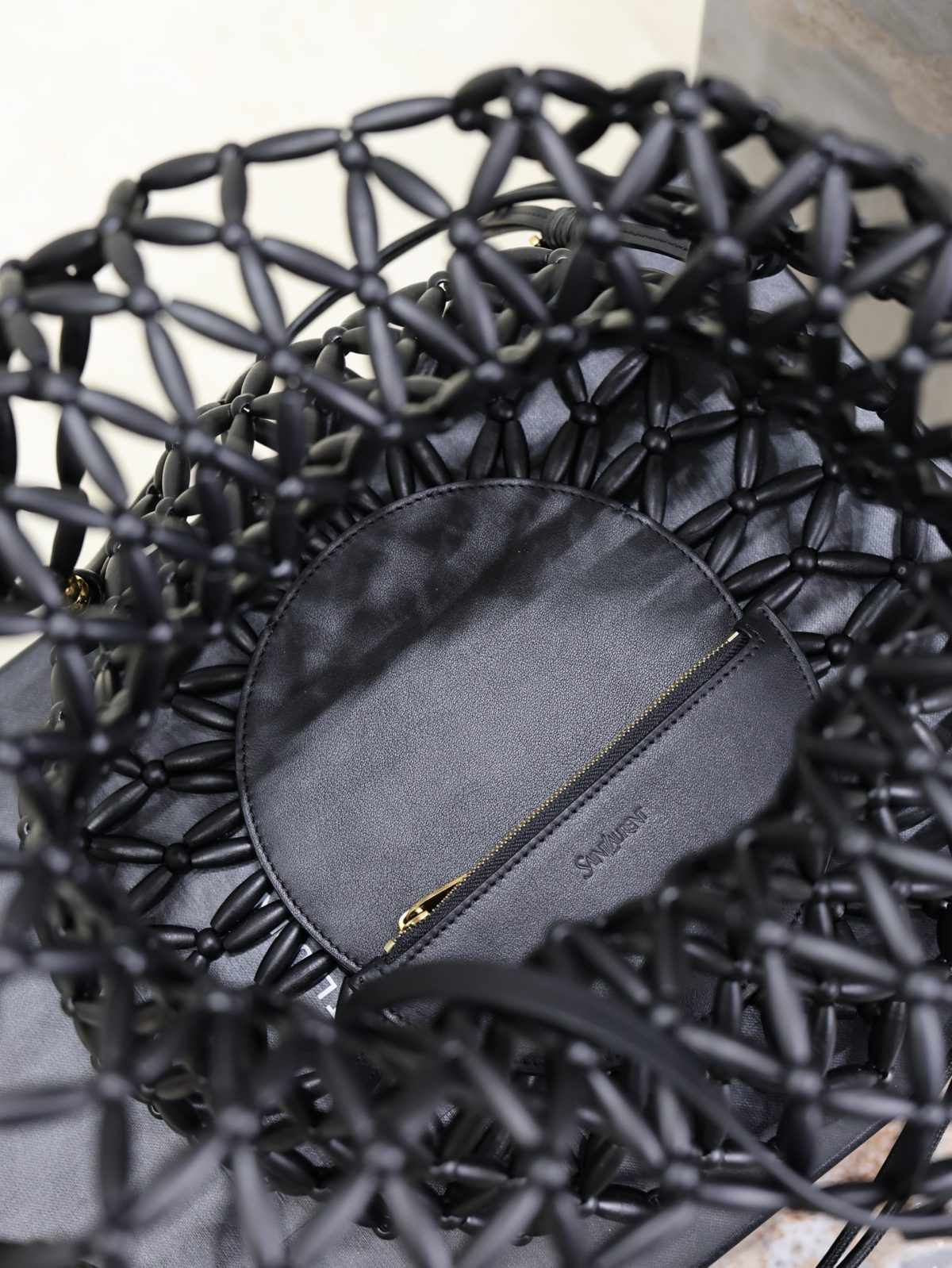 Yves Saint Laurent Bucket Supple Bag - Image 9