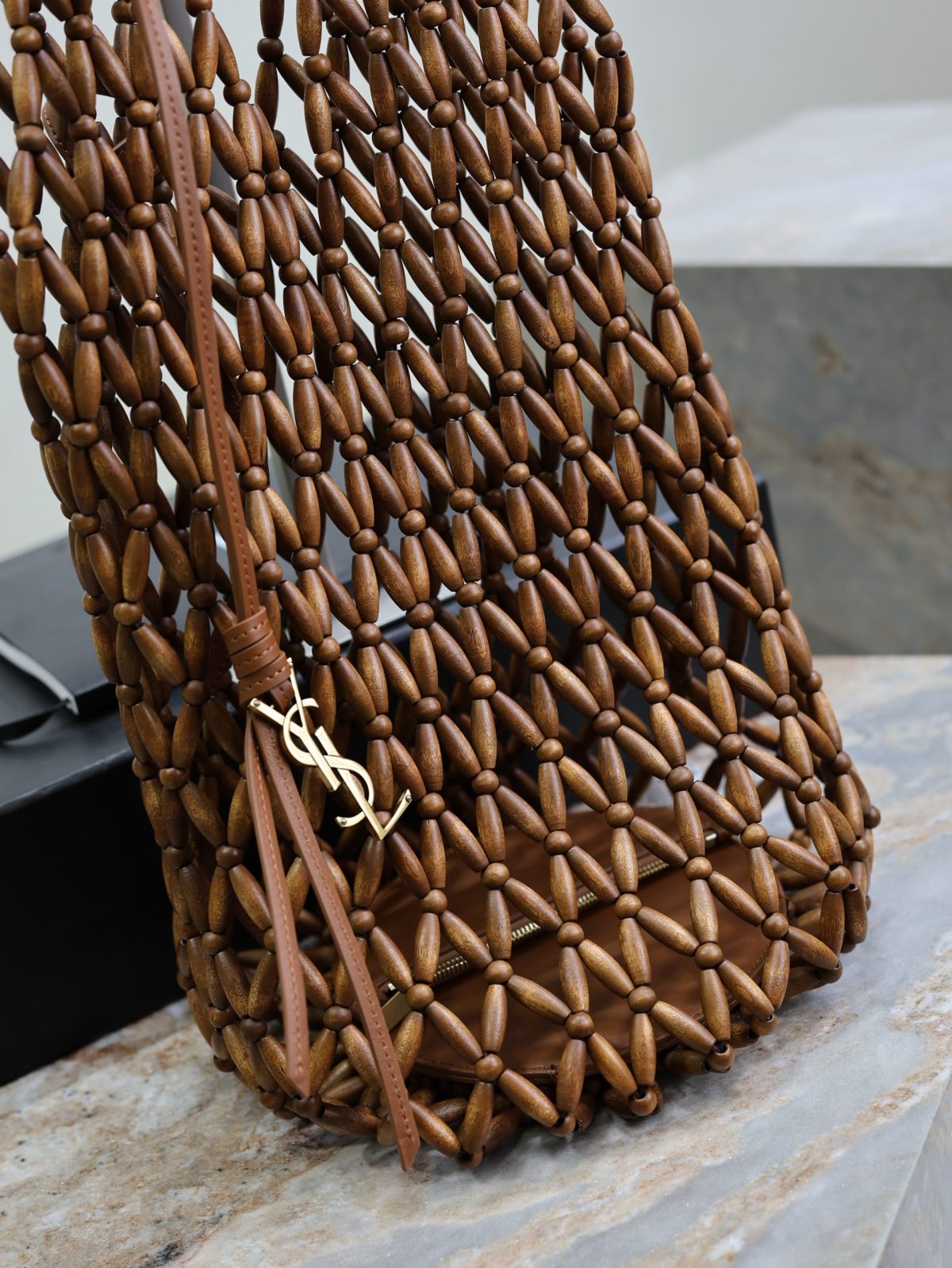 Yves Saint Laurent Bucket Supple Bag - Image 5