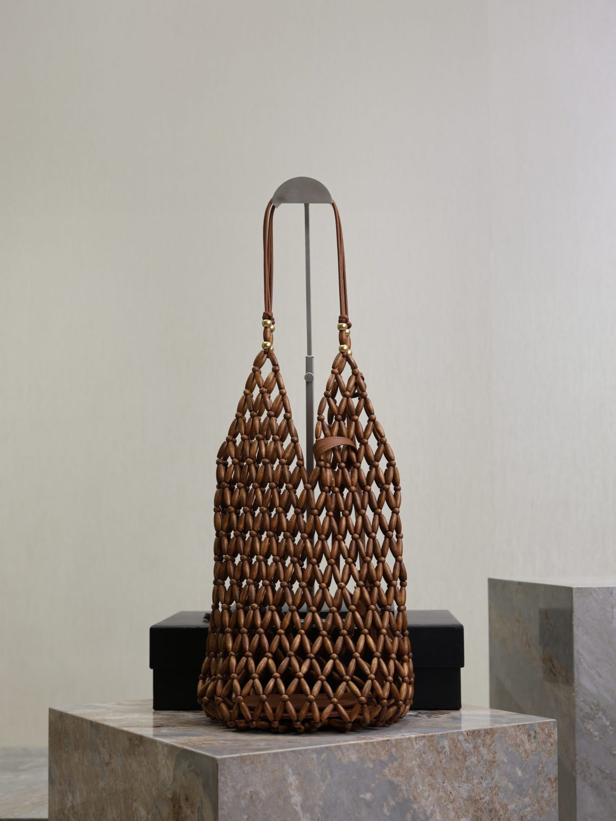 Yves Saint Laurent Bucket Supple Bag - Image 4