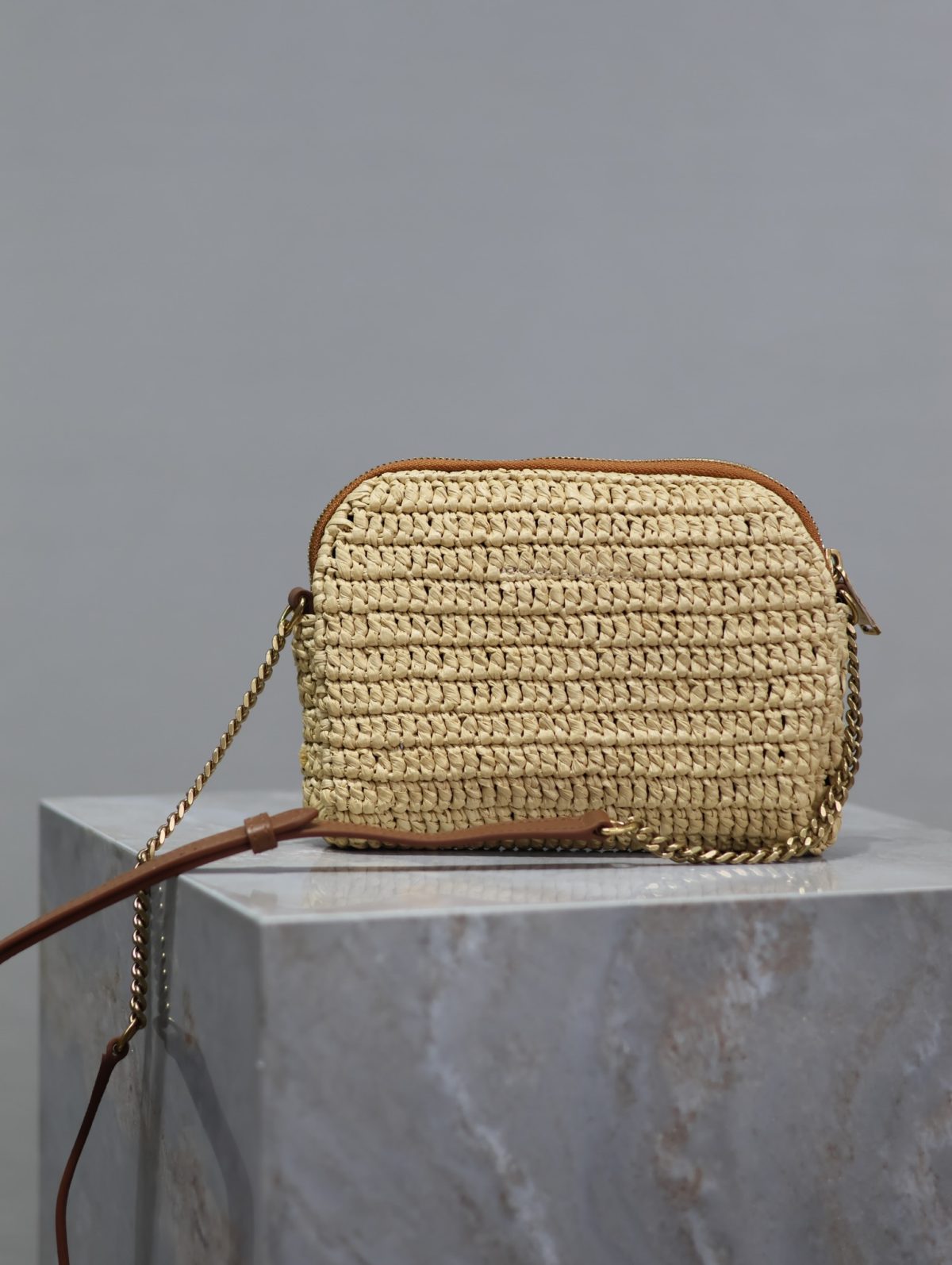 Yves Saint Laurent Gaby Chain Bag - Image 5