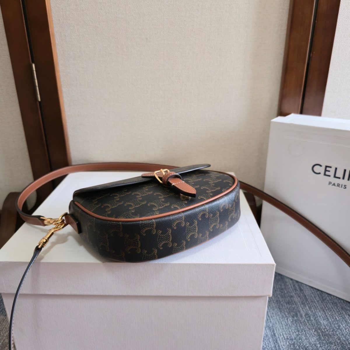 Celine Folco Shoulder Bag In Triomphe Canvas And Calfskin - Image 3
