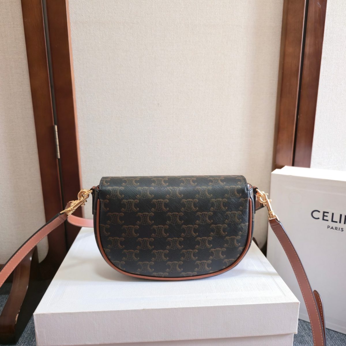 Celine Folco Shoulder Bag In Triomphe Canvas And Calfskin - Image 5