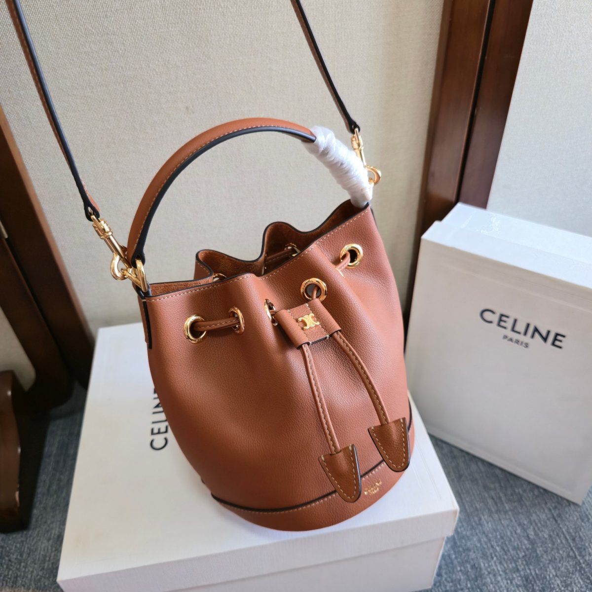 Celine Teen Clara Bag In Supple Grained Calfskin - Image 6