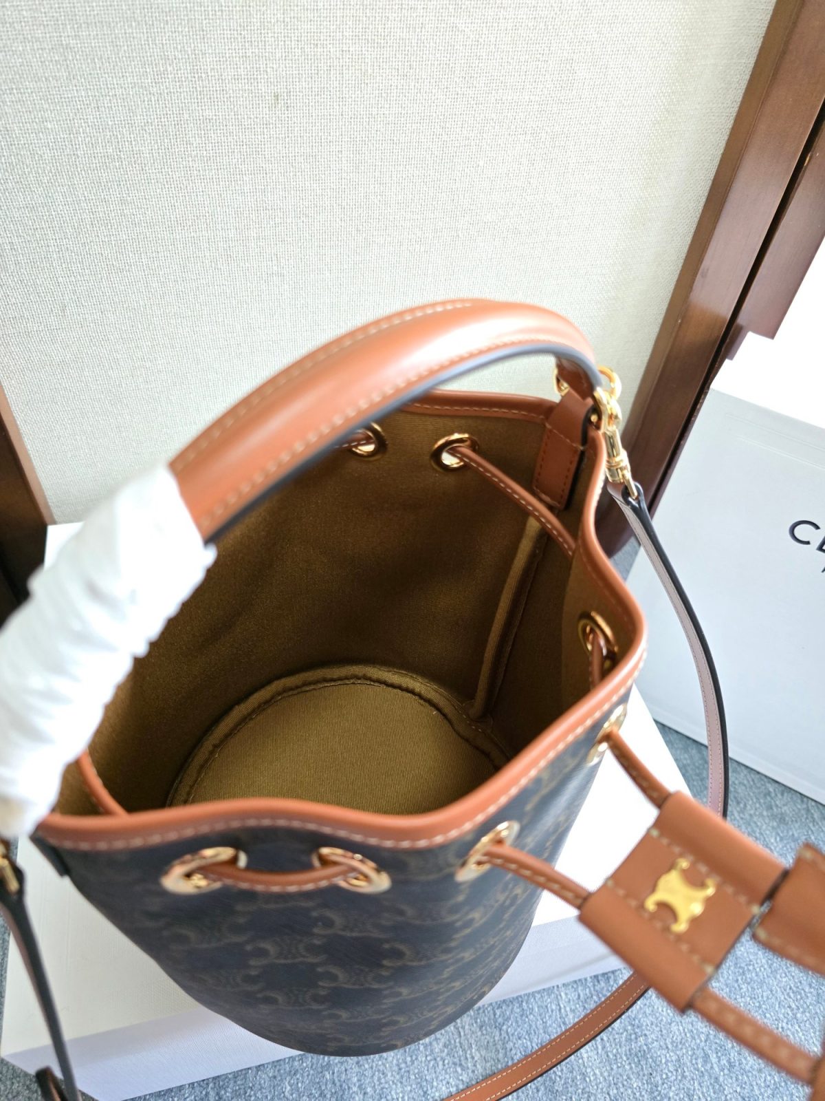 Celine Teen Clara Bag In Supple Grained Calfskin - Image 8
