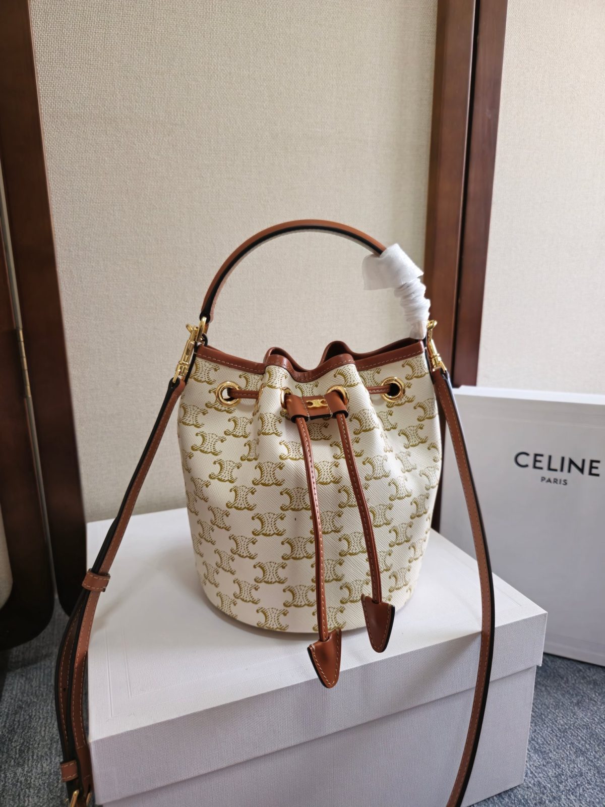 Celine Teen Clara Bag In Supple Grained Calfskin - Image 1