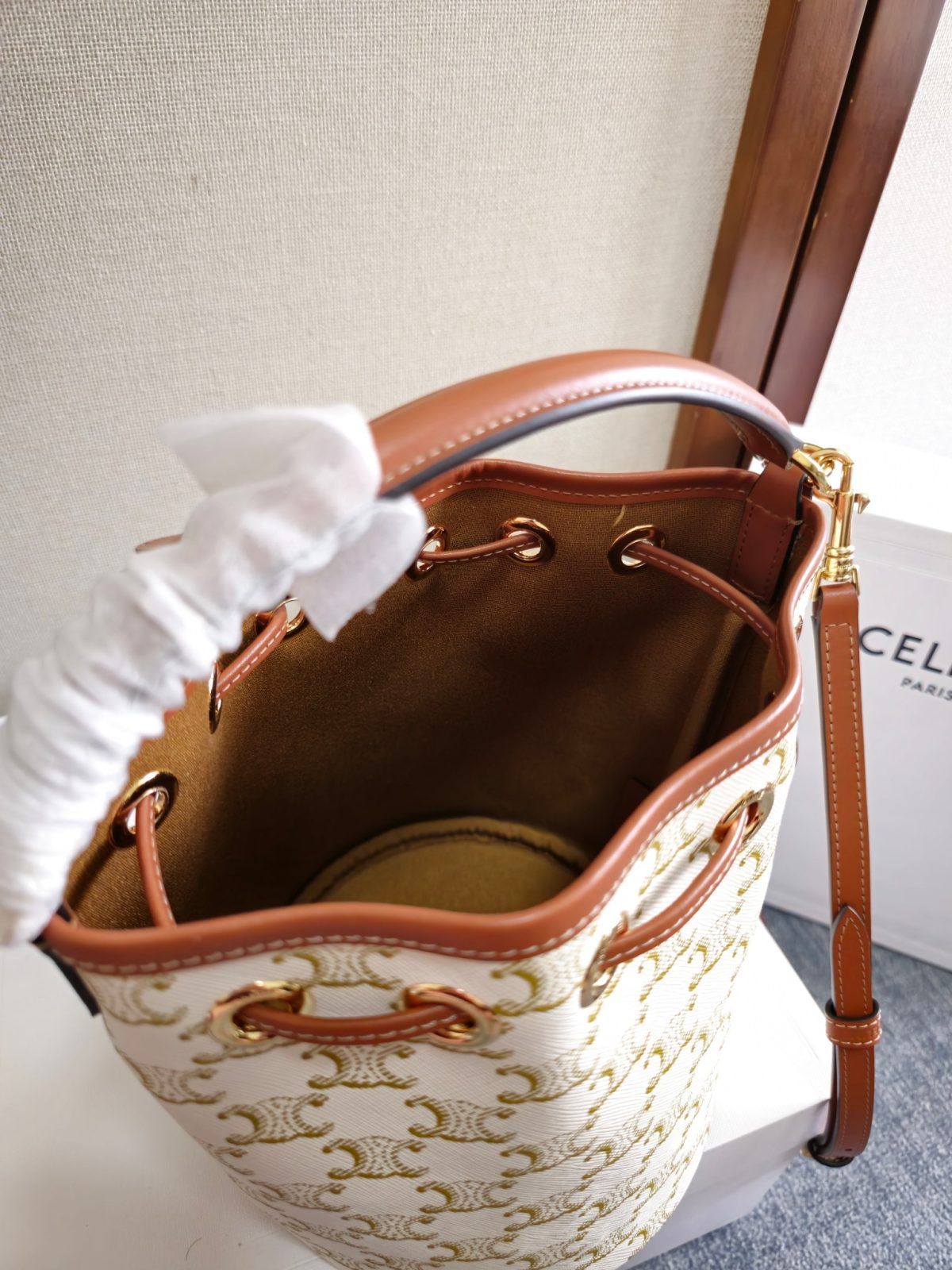 Celine Teen Clara Bag In Supple Grained Calfskin - Image 8