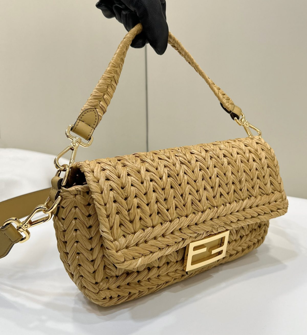 Fendi Baguette Bag - Image 3