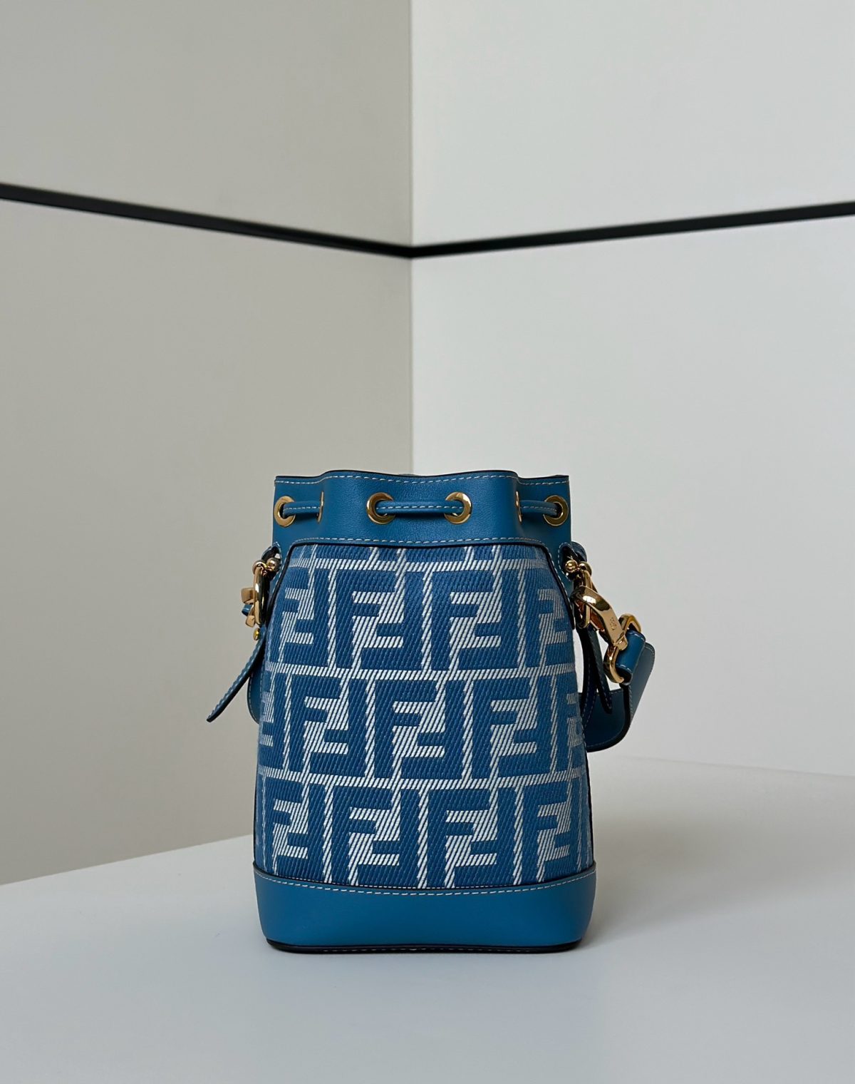Fendi Mon Tresor Mini Bucket Bag - Image 3