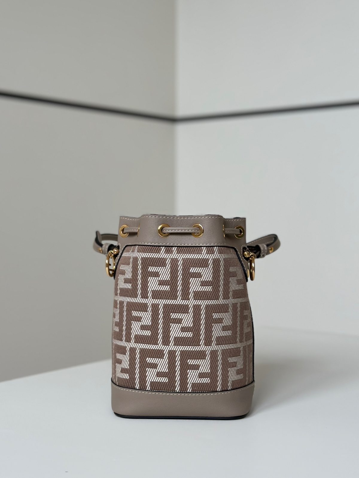 Fendi Mon Tresor Mini Bucket Bag - Image 2