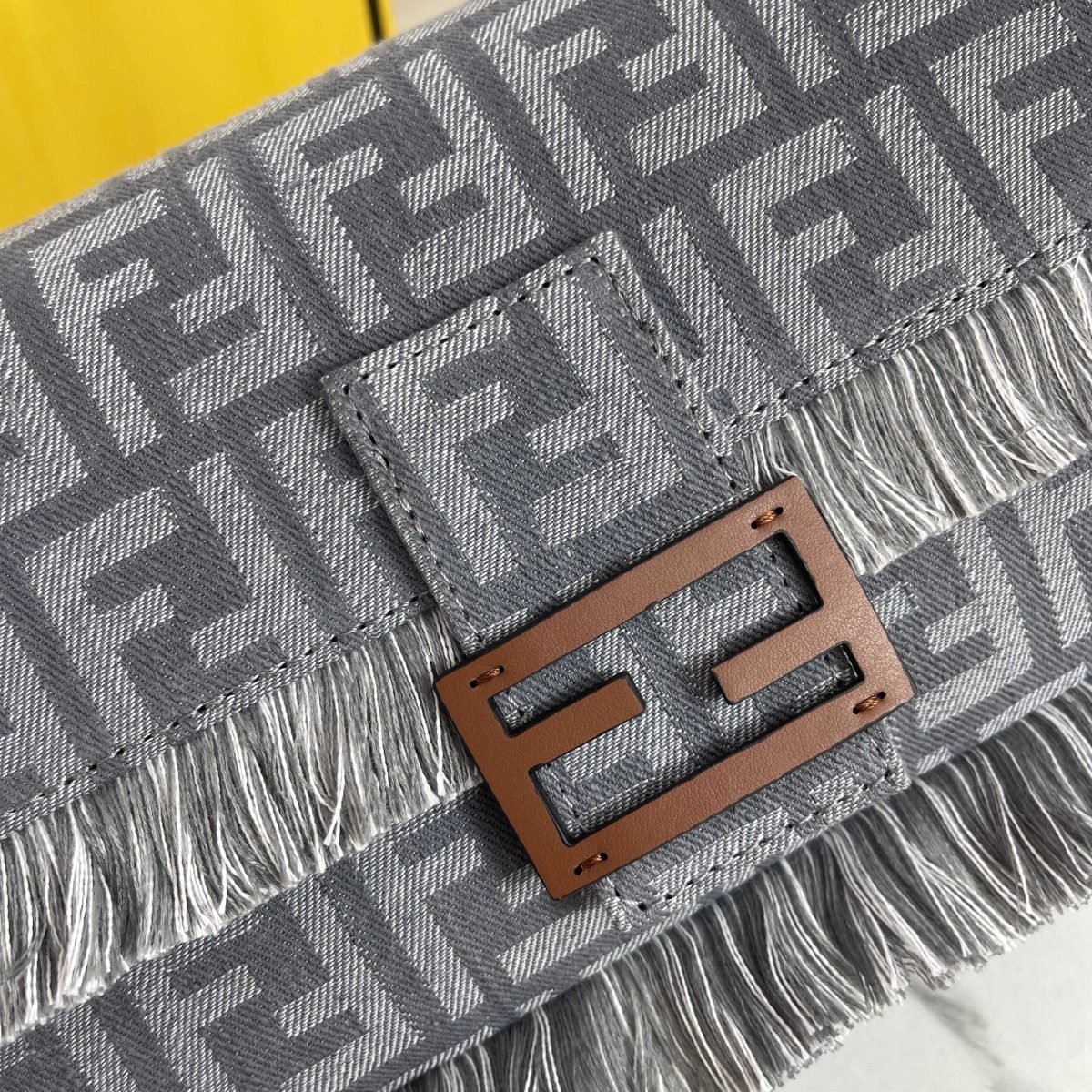 Fendi Baguette Bag - Image 3