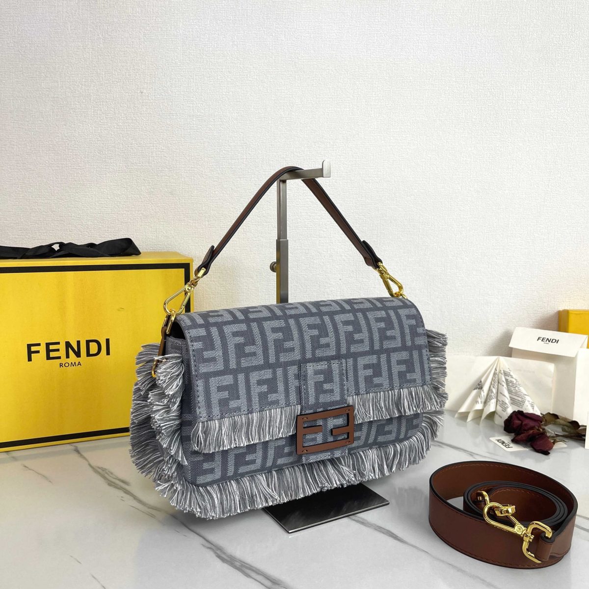 Fendi Baguette Bag - Image 4