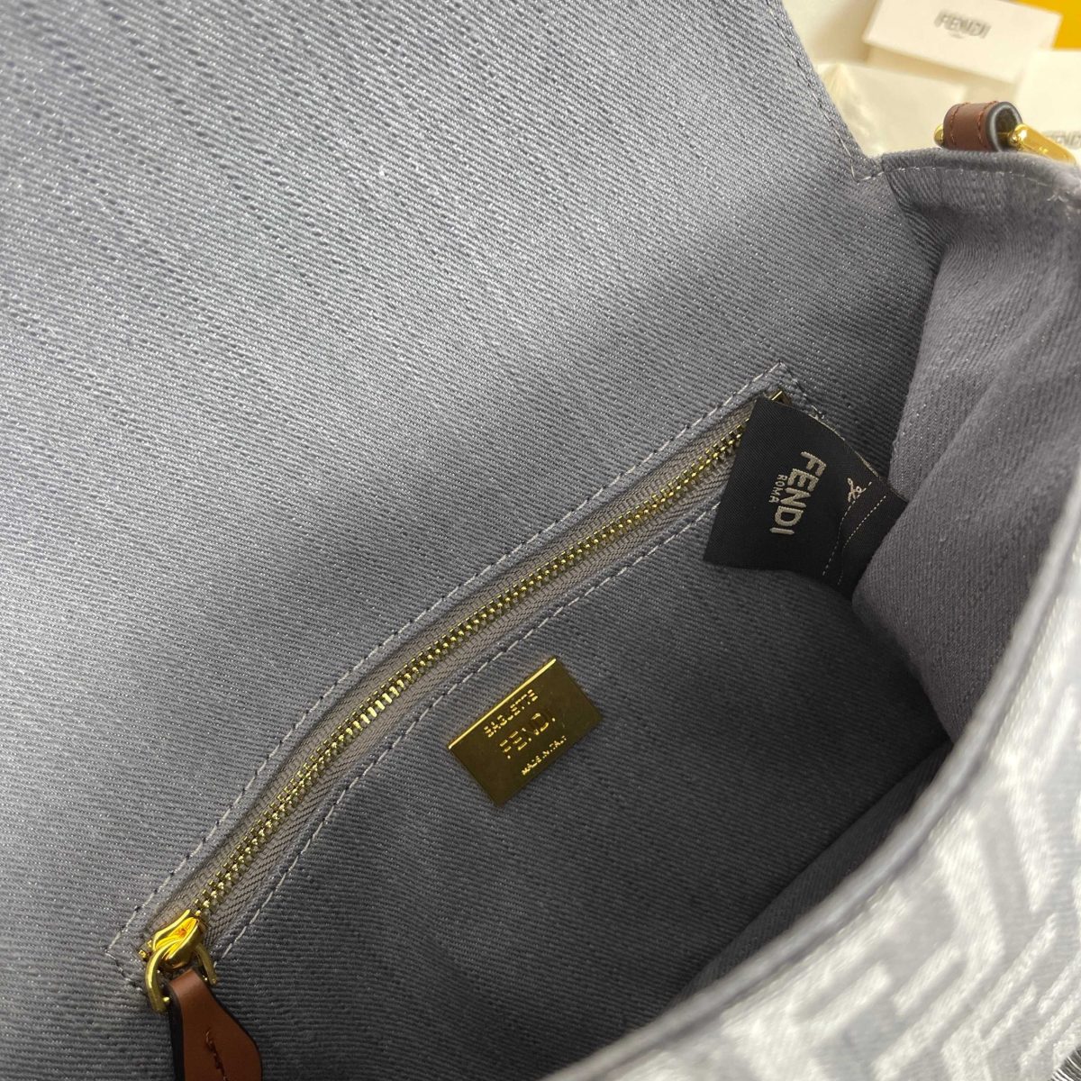 Fendi Baguette Bag - Image 8