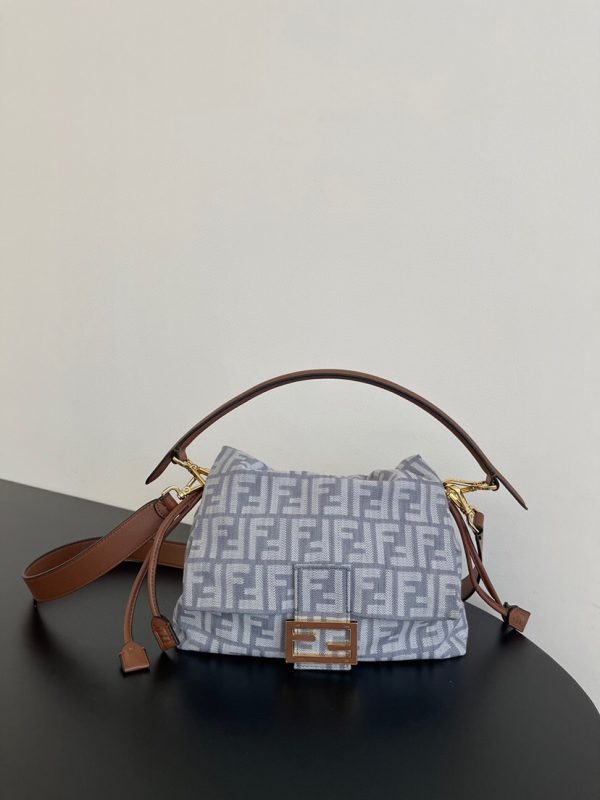 Fendi Mamma Baguette Medium Bag