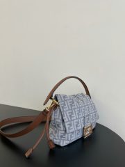 Fendi Mamma Baguette Medium Bag - Image 2