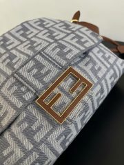 Fendi Mamma Baguette Medium Bag - Image 5